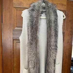 Sweater Vest with a Fur Collar and Trim